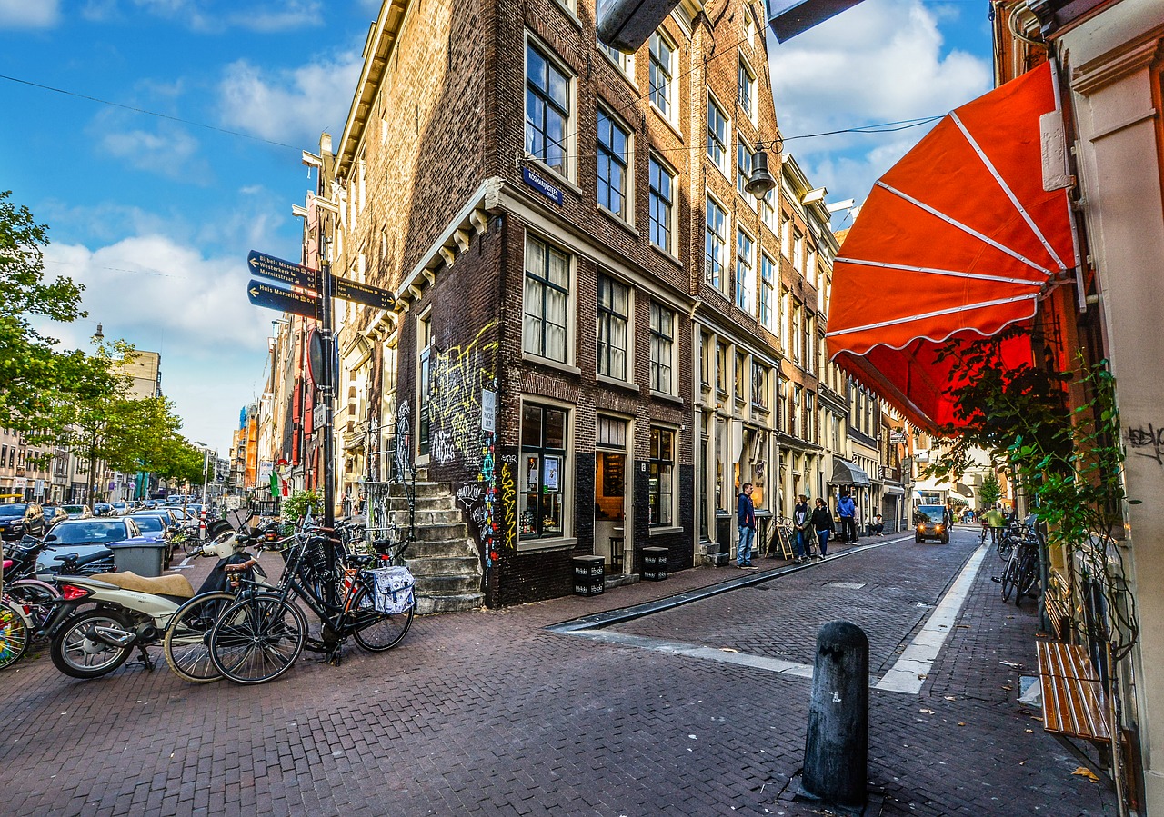 Amsterdam Netherlands Holland - user32212 / Pixabay