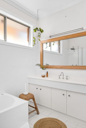 Furniture Design Interior Bathroom  - Lisaphotos195 / Pixabay
