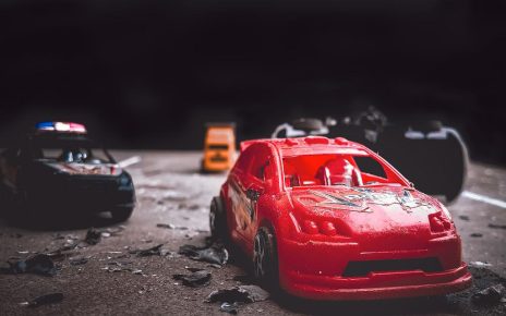 Cars Race Accident Car Accident  - iLights / Pixabay
