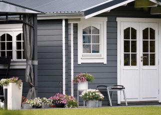 Holiday Home Tool Shed Woodhouse - neelam279 / Pixabay