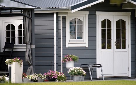 Holiday Home Tool Shed Woodhouse - neelam279 / Pixabay