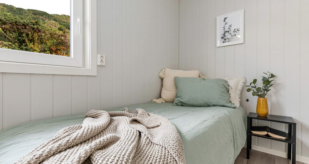 Interior Design Bedroom Furniture - Lisaphotos195 / Pixabay