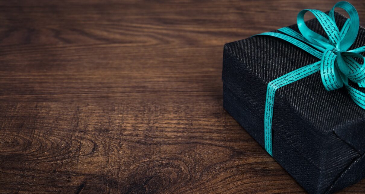 gift, present, wood