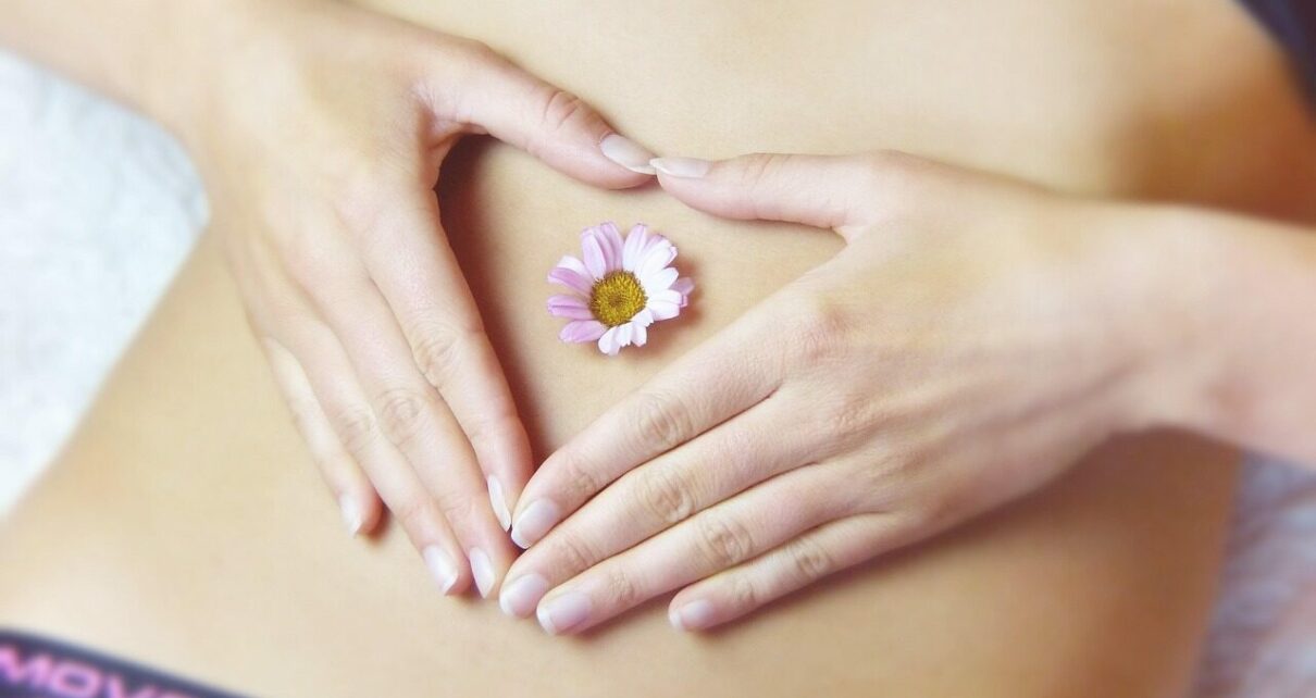 woman, belly, stomachache, heart, digestion, detox, detoxify, diet, health, pms, pain, stomach pain, stomach cramps, abdominal pain, belly, digestion, digestion, detox, diet, diet, diet, health, health, health, health, health, pain, stomach pain